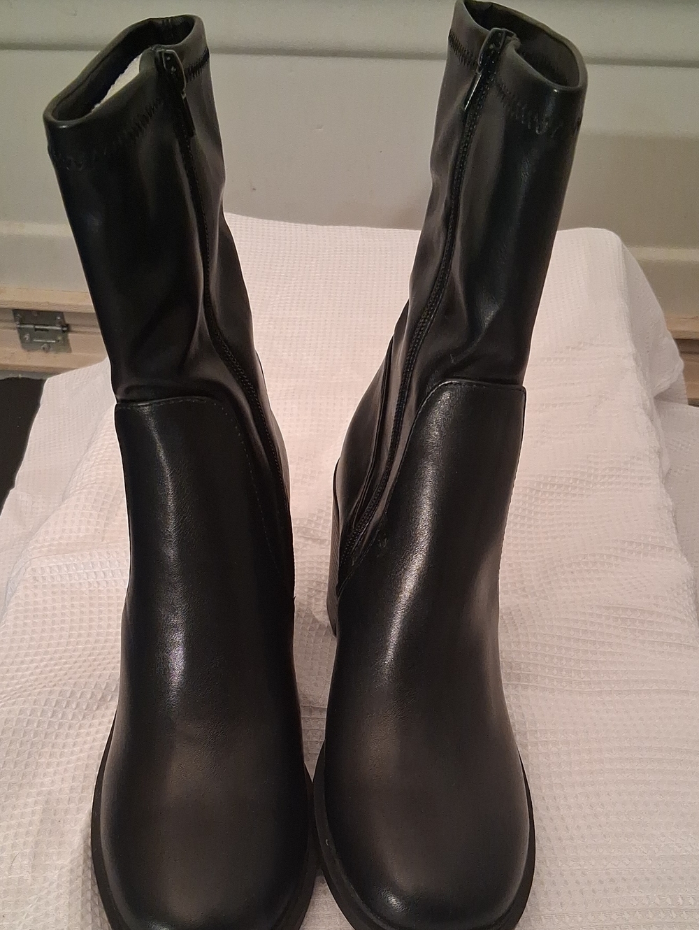Esprit Black Women's Mid-Calf Zip Heeled Boots